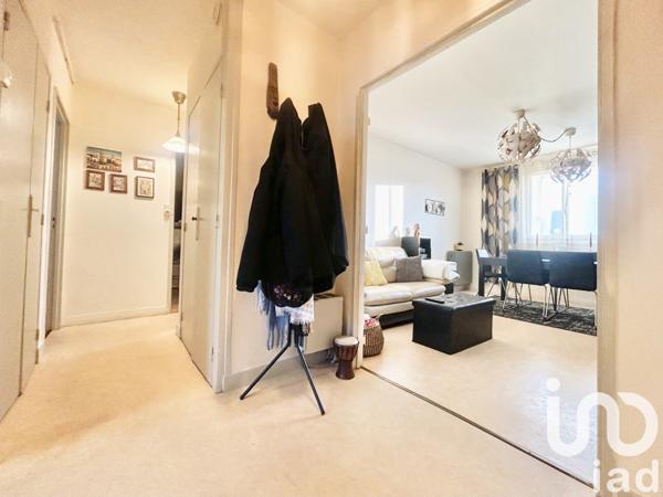 Appartement 3 pièces de 55 m² à Villers-Cotterêts (02600)