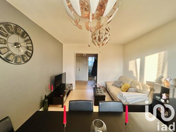 Appartement 3 pièces de 55 m² à Villers-Cotterêts (02600)