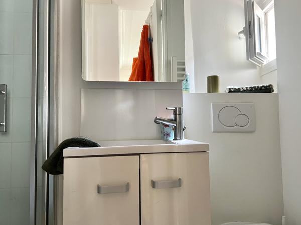 Paris (75011) 4 pièces lumineux et traversant entre Goncourt et Belleville, Paris 11ème