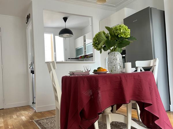 Paris (75011) 4 pièces lumineux et traversant entre Goncourt et Belleville, Paris 11ème