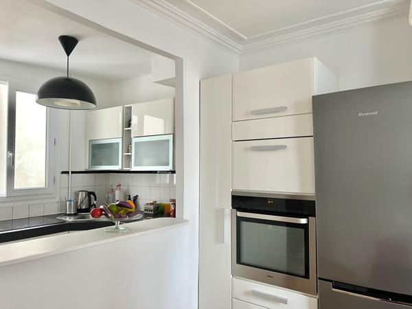 Paris (75011) 4 pièces lumineux et traversant entre Goncourt et Belleville, Paris 11ème