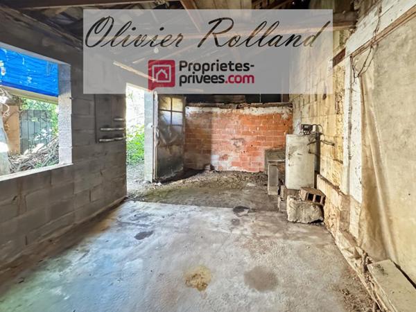 49160 - Longué-Jumelles Maison de bourg  à rénover intégralement