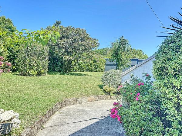 Maison à vendre à Châteauneuf du Faou - 5 pièces, 4 chambres sur sous-sol