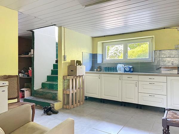 Maison à vendre à Châteauneuf du Faou - 5 pièces, 4 chambres sur sous-sol