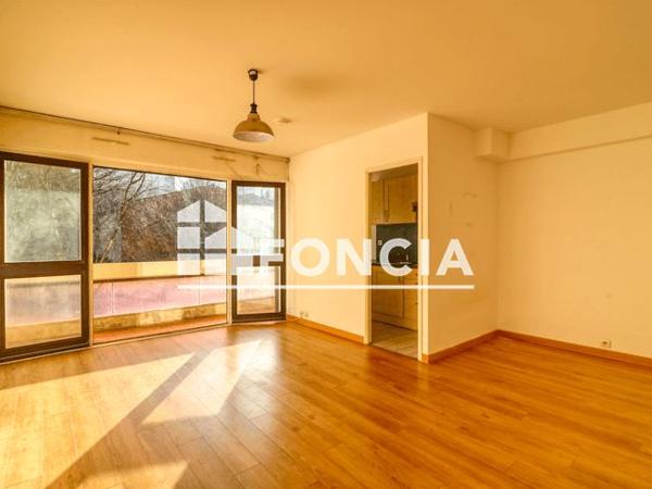 À vendre Studio 30.8 m² - Villejuif 94800