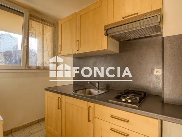 À vendre Studio 30.8 m² - Villejuif 94800