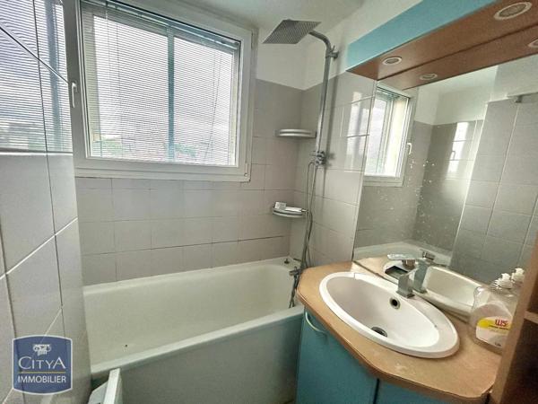 Appartement à louer 3 pièces 59.64m² Livry-Gargan (93190)