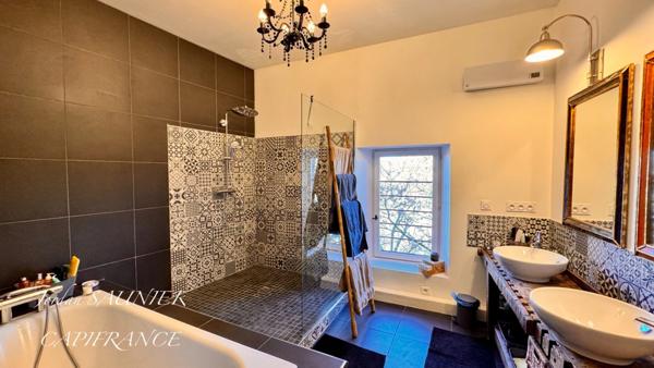 Propriété à vendre 10 pièces proche de VILLEFRANCHE DE LAURAGAIS (31)