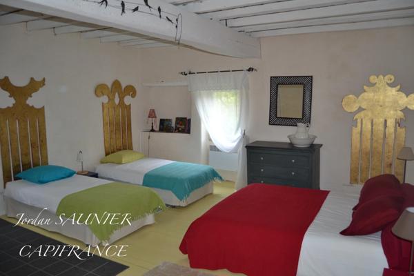 Propriété à vendre 10 pièces proche de VILLEFRANCHE DE LAURAGAIS (31)