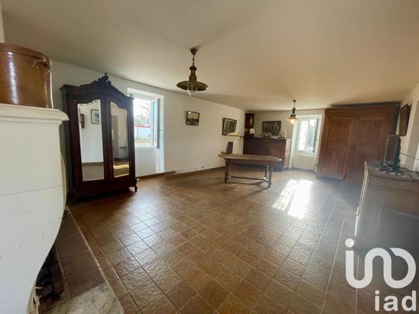 Maison à vendre 8 pièces 160 m² Vérines