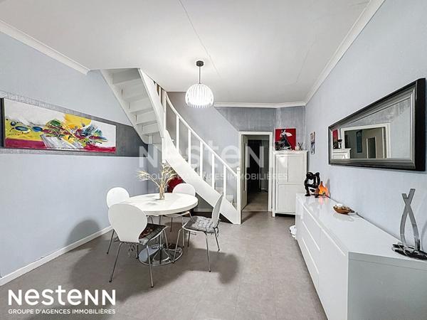 Maison Nevian 4 pièce(s) 140 m2