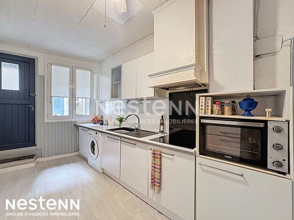 Maison Nevian 4 pièce(s) 140 m2