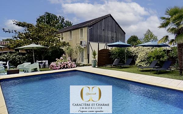 Sarlat-la-Canéda (24200) 7 Chambres d'hôtes / studios, aménagés, + grand logement privé. Idéal activité. Piscine chauffée - Jardin.