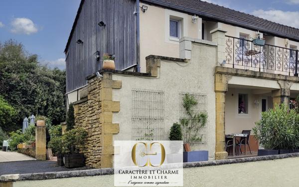 Sarlat-la-Canéda (24200) 7 Chambres d'hôtes / studios, aménagés, + grand logement privé. Idéal activité. Piscine chauffée - Jardin.