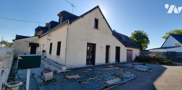 LA GUERCHE DE BGNE - Centre ville - Maison avec garage et terrain