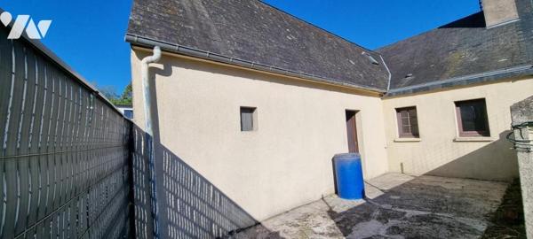 LA GUERCHE DE BGNE - Centre ville - Maison avec garage et terrain