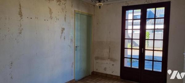 LA GUERCHE DE BGNE - Centre ville - Maison avec garage et terrain