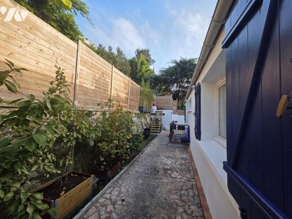 Sèvres - Quartier Monesse-Croix Bosset - Maison de plein pied 2 chambres+ box et parkings