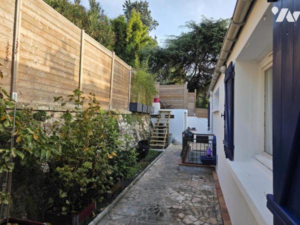 Sèvres - Quartier Monesse-Croix Bosset - Maison de plein pied 2 chambres+ box et parkings