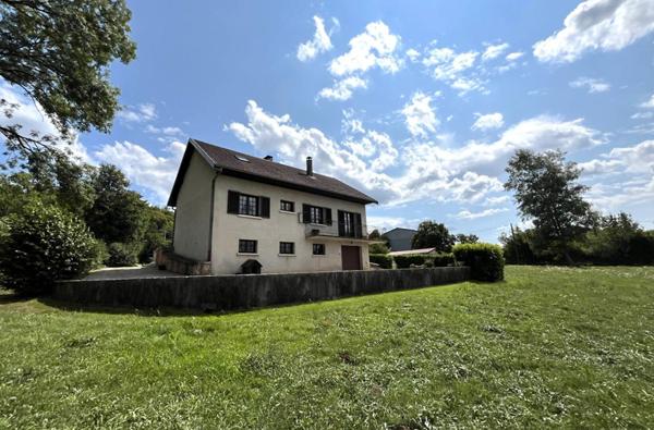 Maison avec grand terrain constructible - Environnement calme  àOrgelet / Sézéria