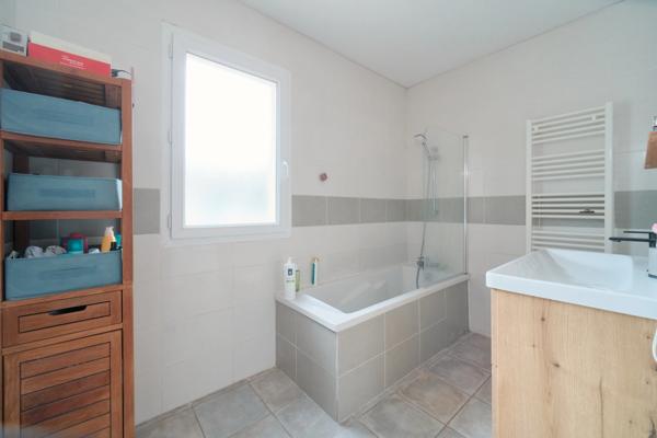 🏡 SAINT-ROMAIN-EN-GIER – Maison récente 99 m² avec sous-sol aménageable, garage et terrasse