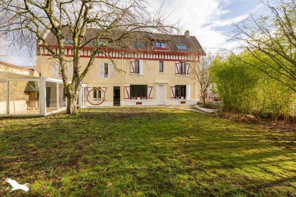 Maison à vendre |  Pontoise |  10 pièces | 205 m²