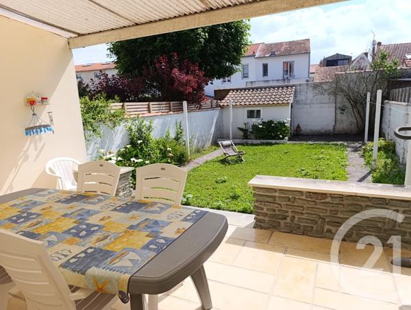 Maison à vendre  4 pièces - 74 m 2   LA ROCHELLE  - 17