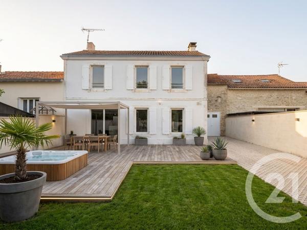 Maison à vendre  4 pièces - 74 m 2   LA ROCHELLE  - 17