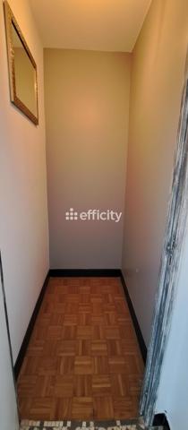 Appartement
         3 pièces
        - 70 m² Exclusivité 164 000 € *