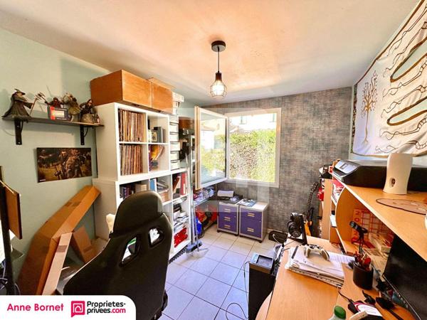 Maison individuelle 5 pièces avec jardin, garage et parking