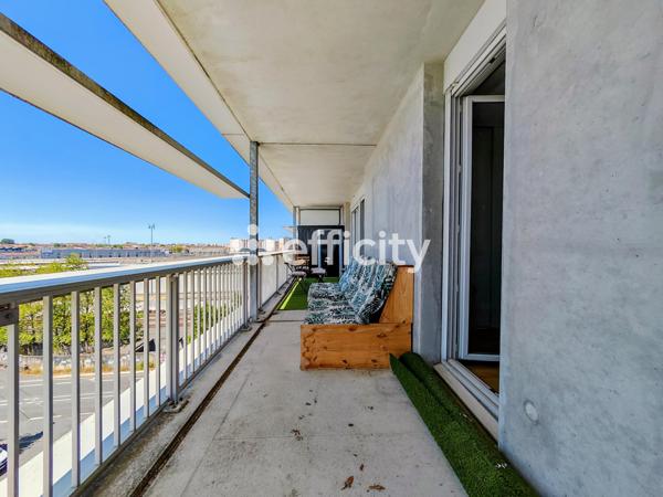 Appartement
         2 pièces
        - 48 m² Exclusivité 170 000 € *