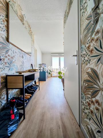 Appartement
         2 pièces
        - 48 m² Exclusivité 170 000 € *
