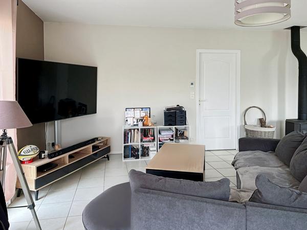 Maison - VOUILLE LES MARAIS - 4 pièce(s)