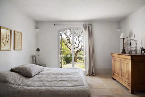 Villa 12 pièces à vendre Valbonne - 06560 / Réf: Helena