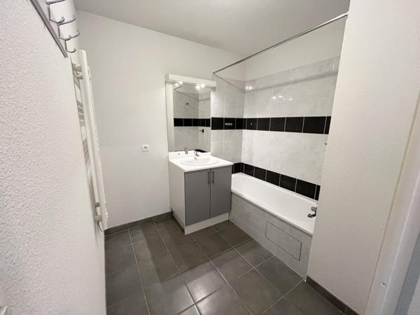 Appartement à vendre |                                       Cugnaux |                                        3 pièces  |  64 m²