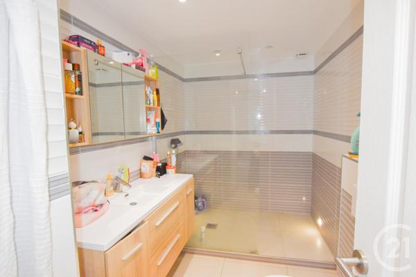 Appartement F3 à vendre  3 pièces - 79,87 m2 CAVALAIRE SUR MER - 83