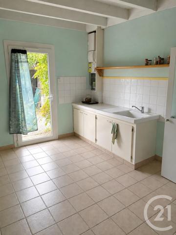 Maison à vendre  5 pièces - 90,78 m 2   FENIOUX  - 79