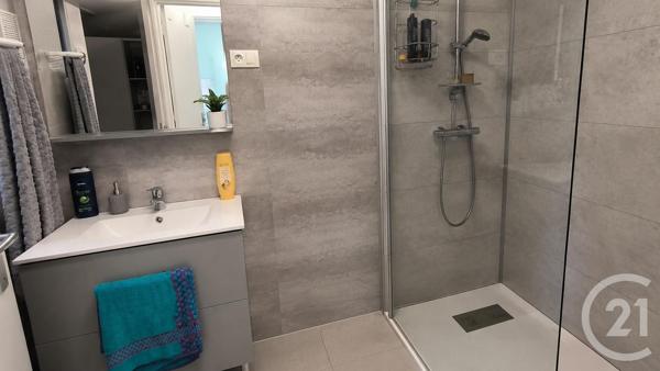 Maison à vendre  5 pièces - 90,78 m 2   FENIOUX  - 79