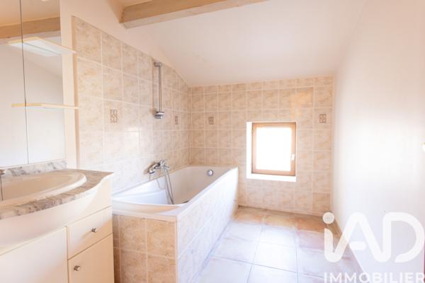 Maison à vendre 5 pièces 95 m² Rochefort-du-Gard
