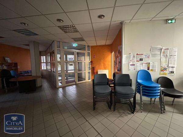 Local commercial à vendre 230m²