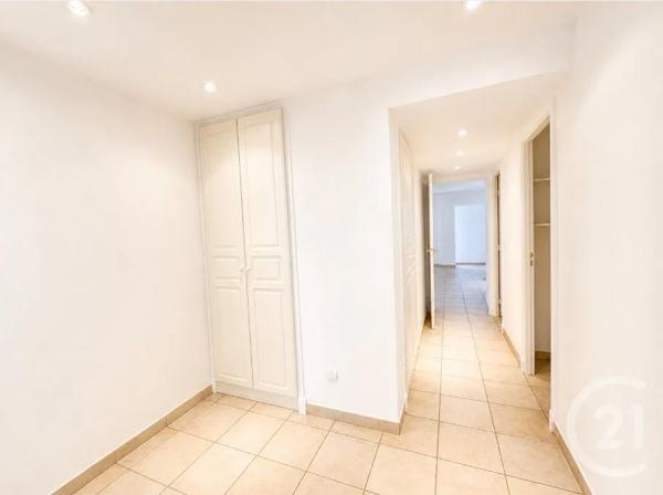 Appartement F3 à vendre  3 pièces - 93,76 m 2   COGOLIN  - 83
