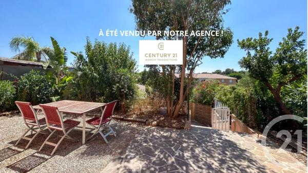 Appartement F3 à vendre  3 pièces - 93,76 m 2   COGOLIN  - 83