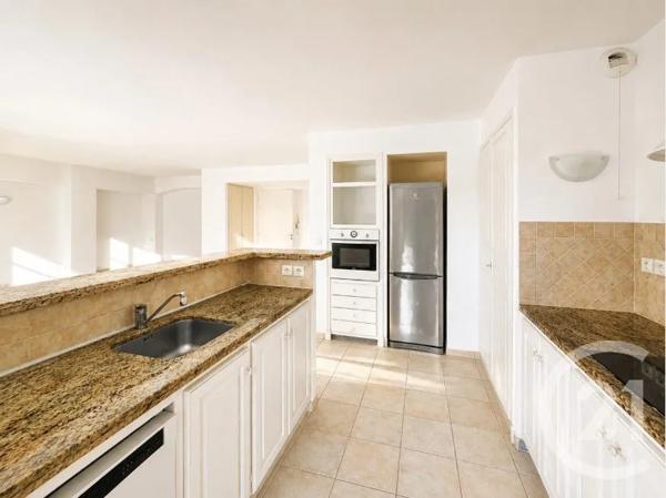 Appartement F3 à vendre  3 pièces - 93,76 m 2   COGOLIN  - 83