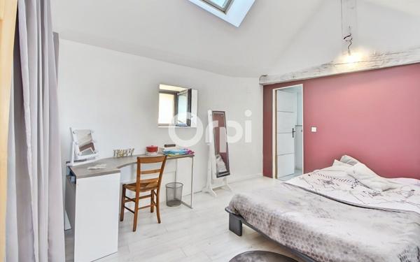 Maison à vendre    7 pièces •  Oloron-Sainte-Marie