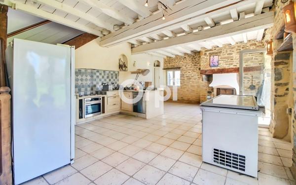Maison à vendre    7 pièces •  Oloron-Sainte-Marie