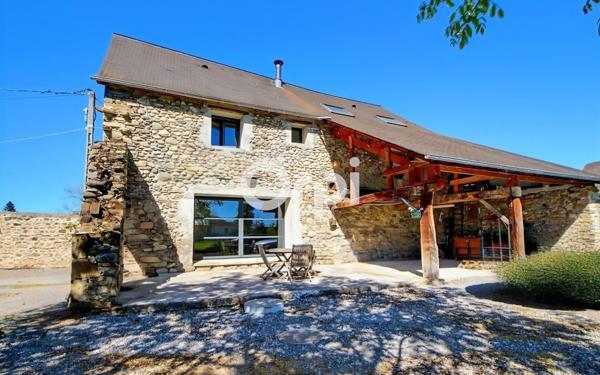 Maison à vendre    7 pièces •  Oloron-Sainte-Marie