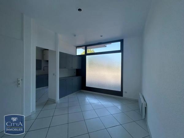 Local professionnel à louer Saint-Marcellin (38160)