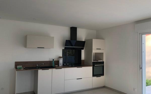 Maison à louer    4 pièces • 89,59 m2 Cabariot