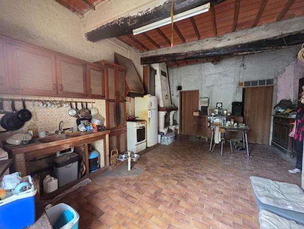 ST MAXIMIN LA STE BAUME MAISON DE VILLAGE