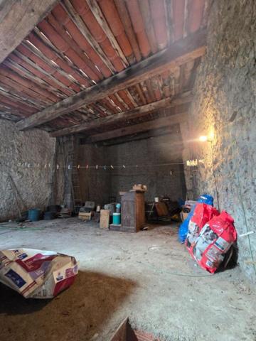 ST MAXIMIN LA STE BAUME MAISON DE VILLAGE